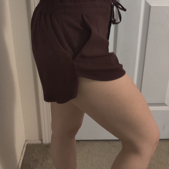 Shorts - Picture 4 of 4